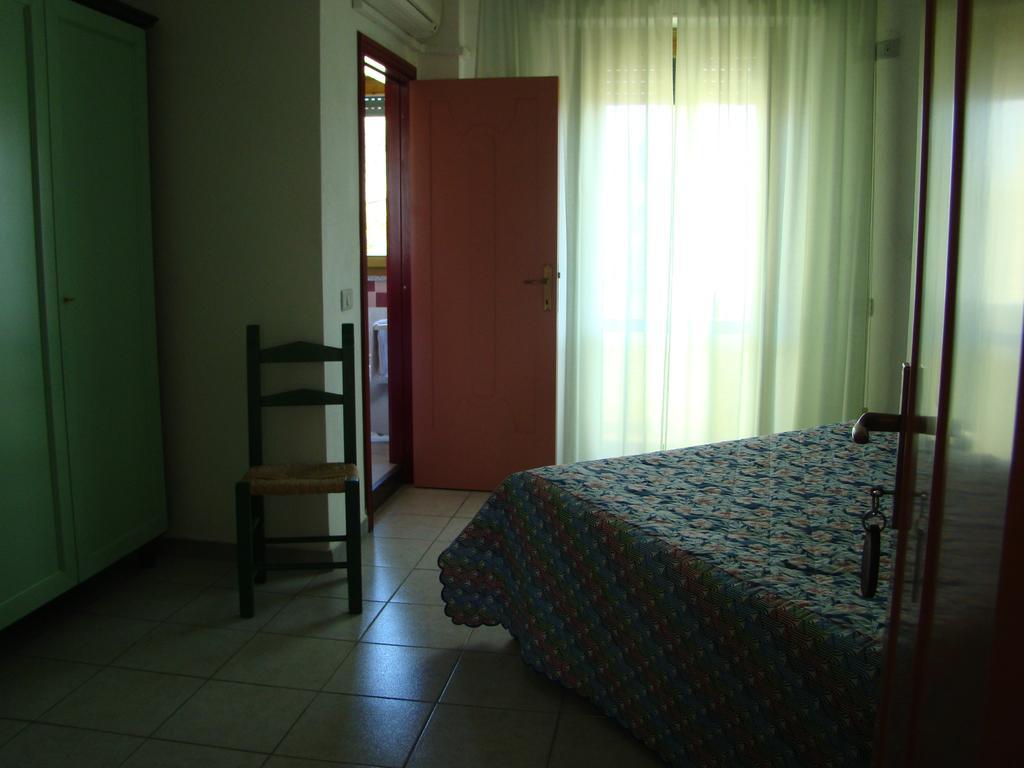 Hotel S'Ustiarvu- Nuova Gestione Cala Liberotto Exterior foto