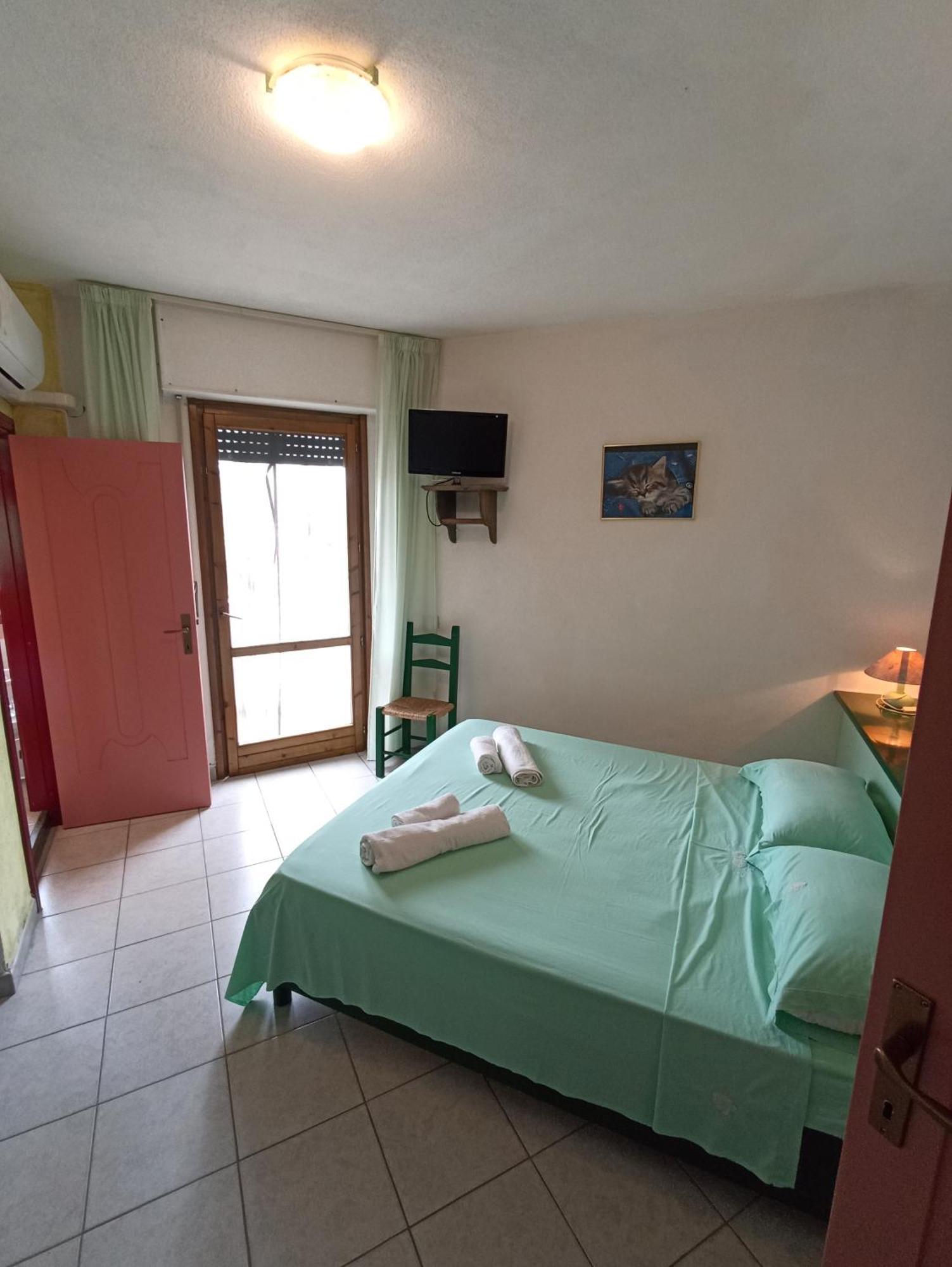 Hotel S'Ustiarvu- Nuova Gestione Cala Liberotto Exterior foto